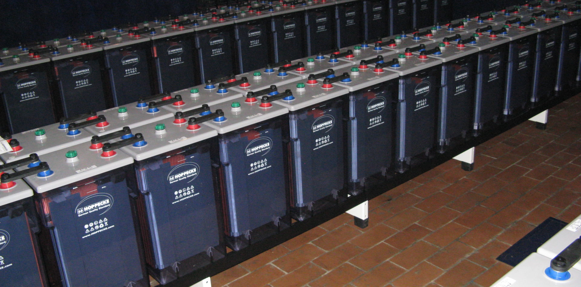 АКБ Hoppecke grid power VX 2-800 для Новомосковской ГРЭС